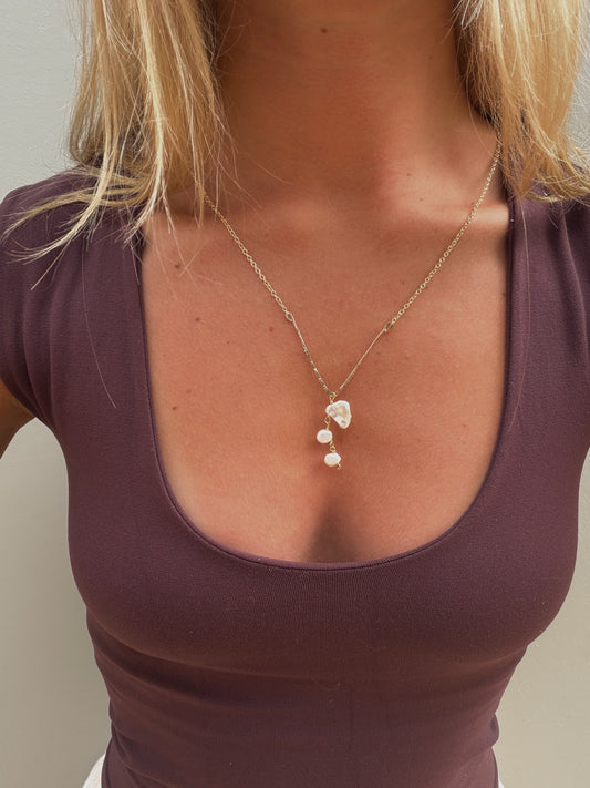 Deep Pearl Necklace