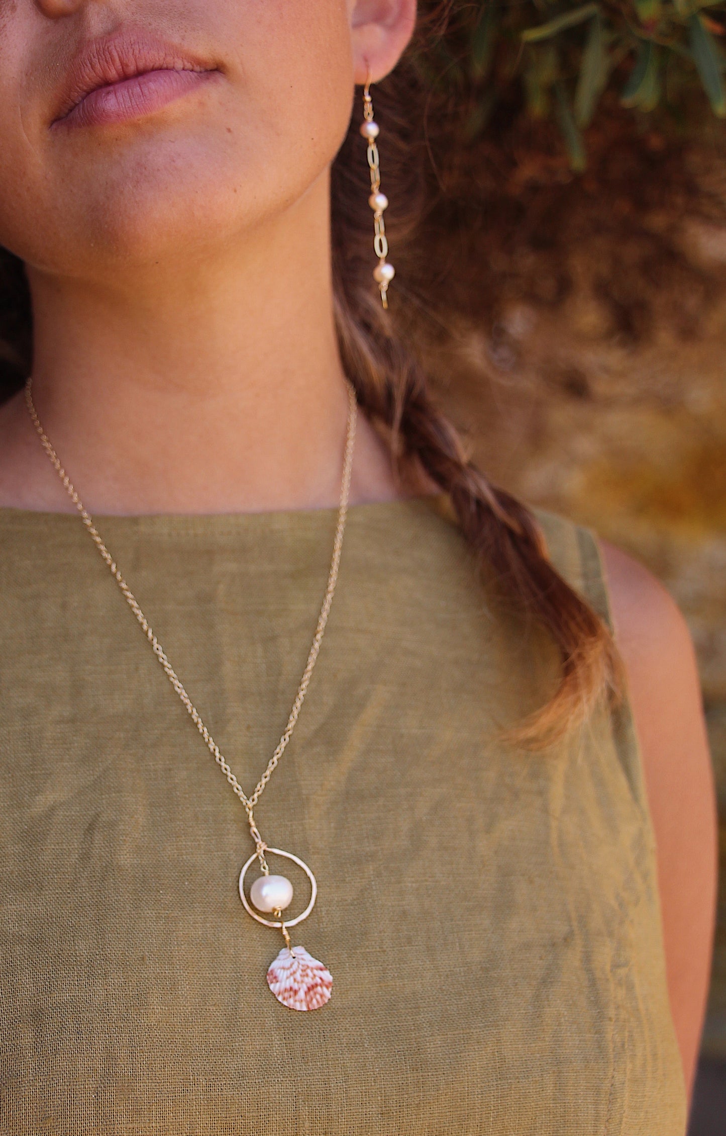 Coast Shell Necklace