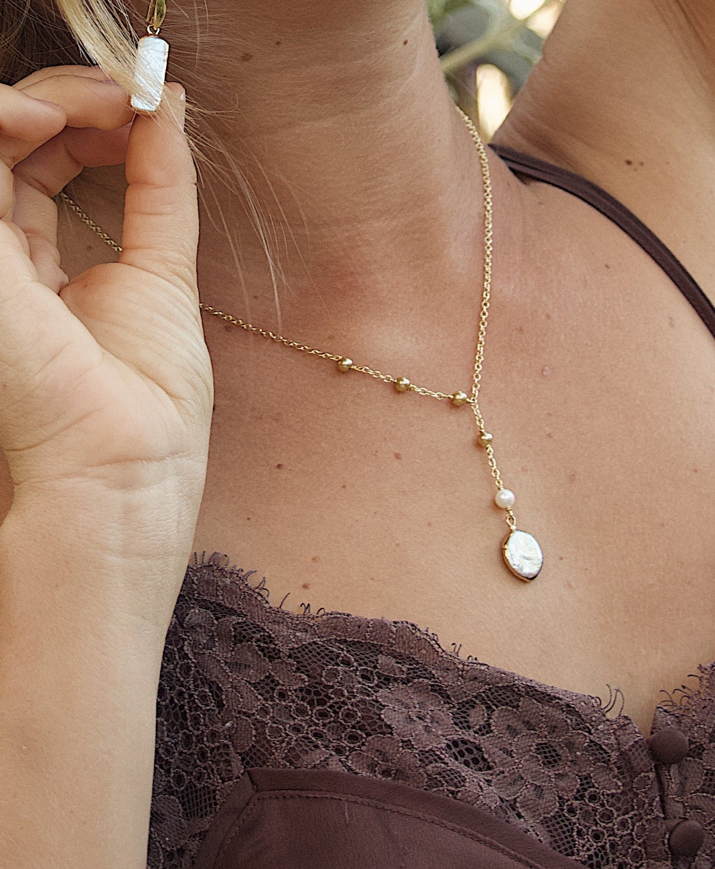 The Gold Pearl Necklace