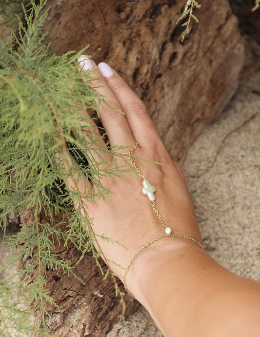 cross hand chain